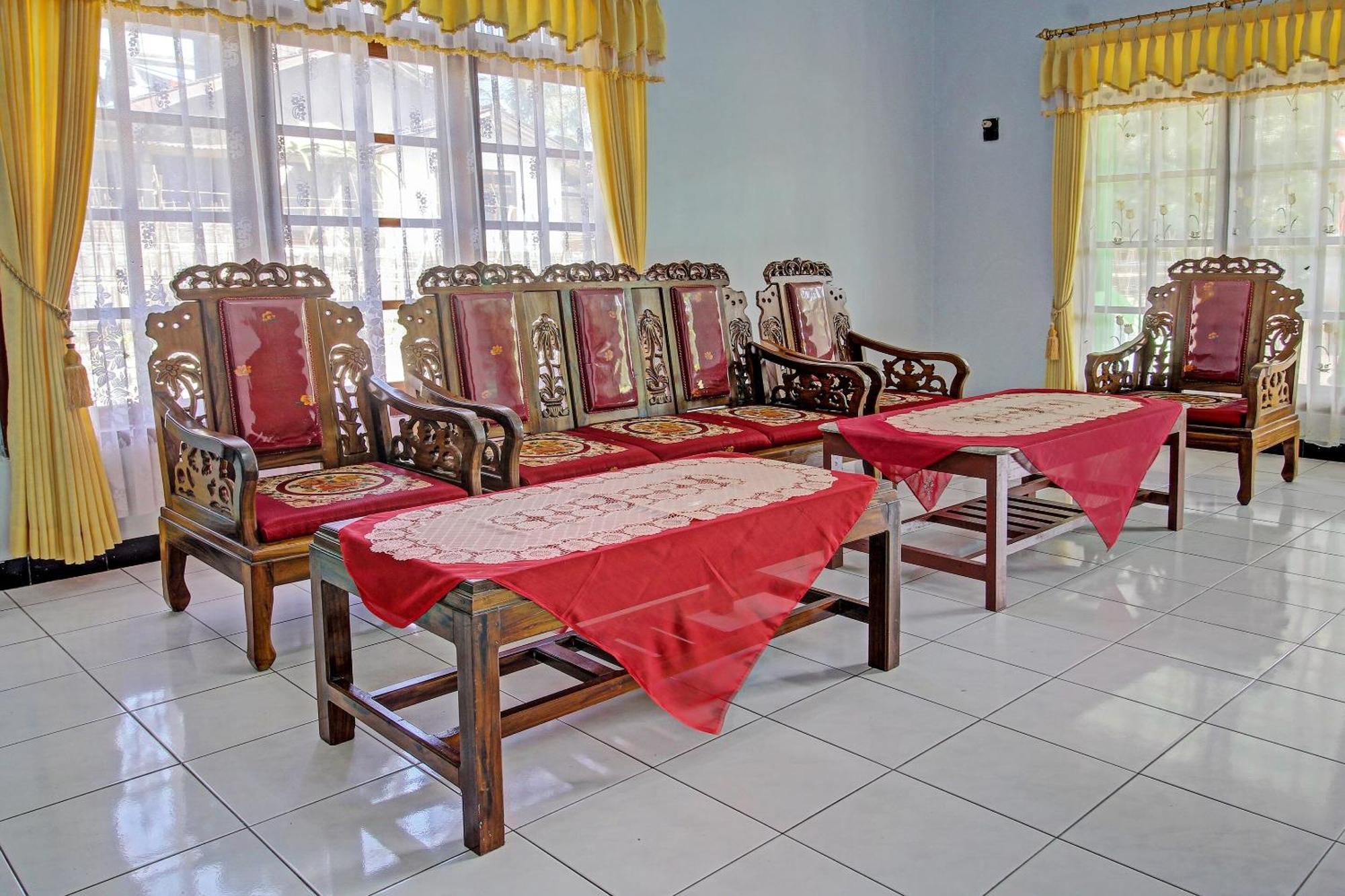 Spot On 91214 Desa Wisata Pandean Hotel Trenggalek Eksteriør billede